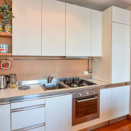 Apartment Awesome Apartment In Rapallo With Wifi