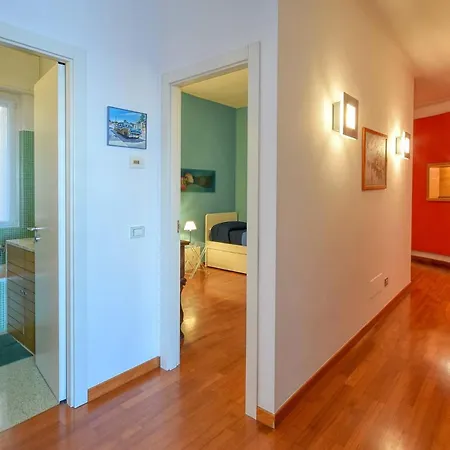 Front In With Wifi Apartment